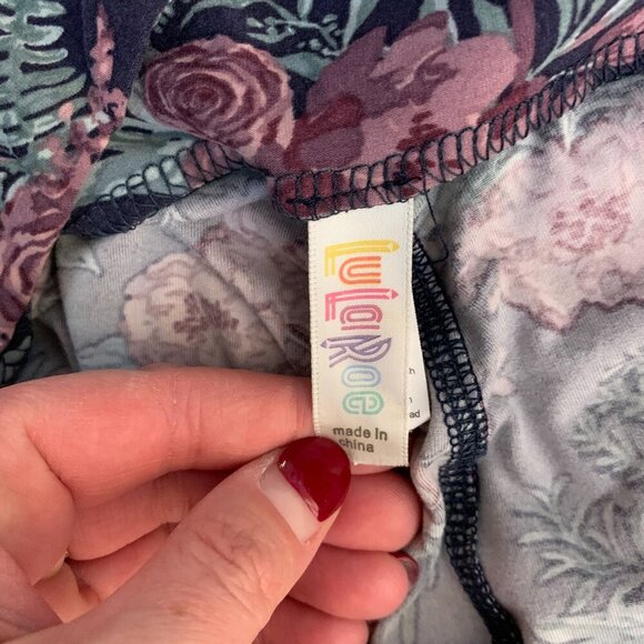 Lularoe floral leggings - size T/C (size 12-22) - Picture 2 of 6